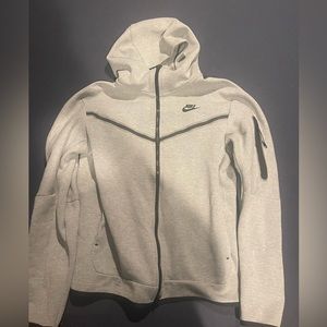 Nike tech zip up jacket